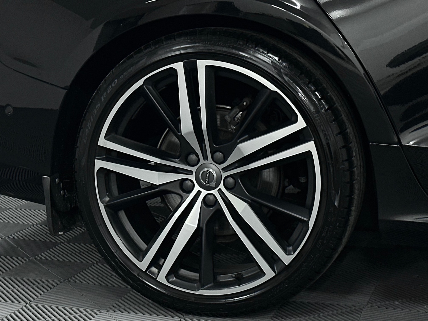 Used Volvo V60 2020 for sale - 77283681: Photo 35