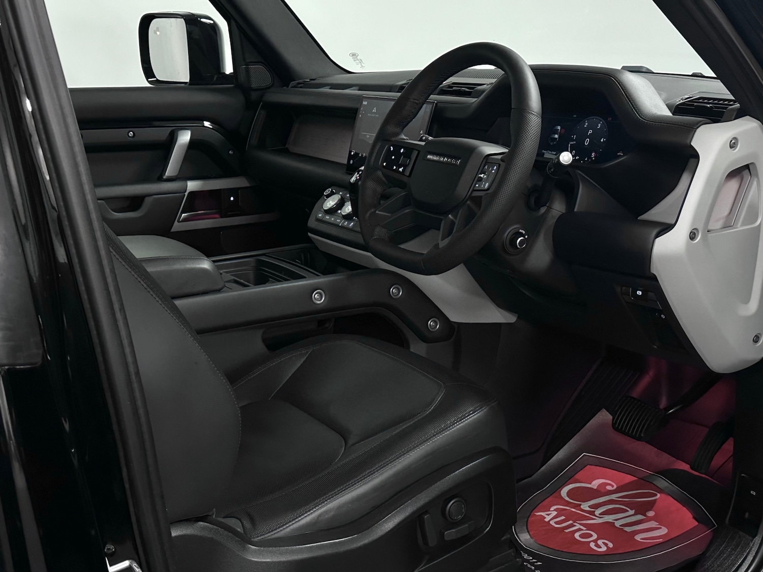 Used Land Rover Defender 90 2022 for sale - 77128286: Photo 15