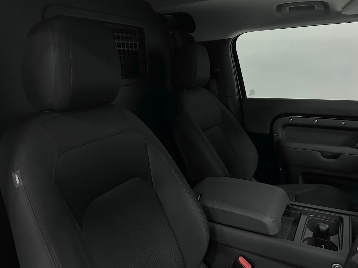 Used Land Rover Defender 90 2024 for sale - 77418637: Photo 13