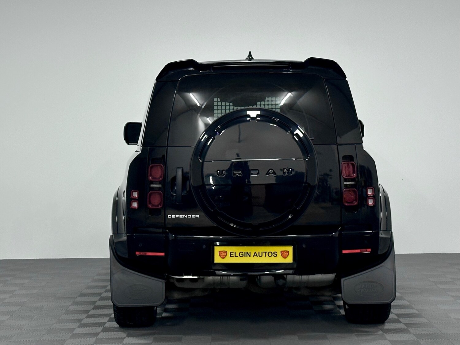 Used Land Rover Defender 90 2024 for sale - 77418637: Photo 7