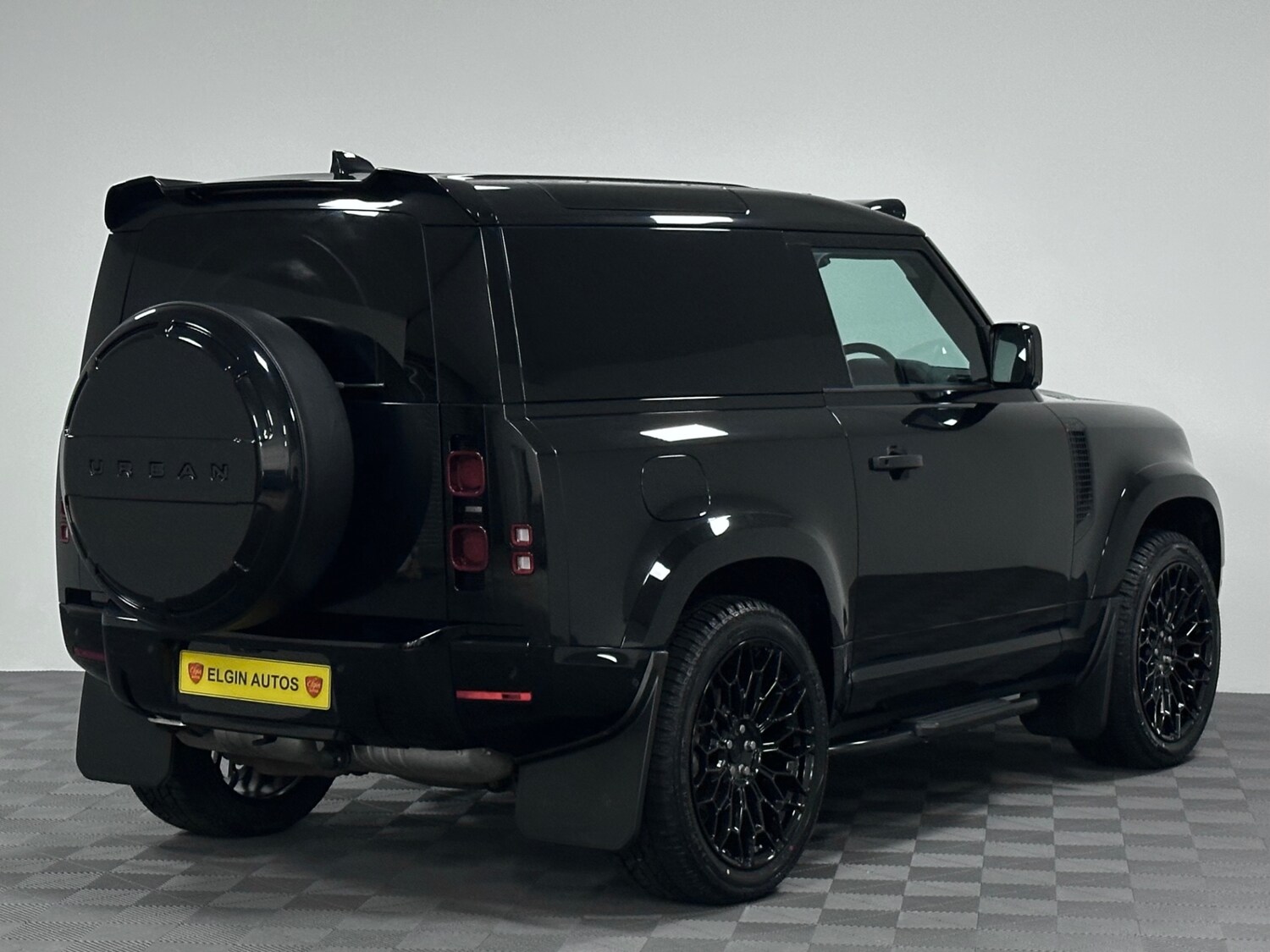 Used Land Rover Defender 90 2024 for sale - 77418637: Photo 8