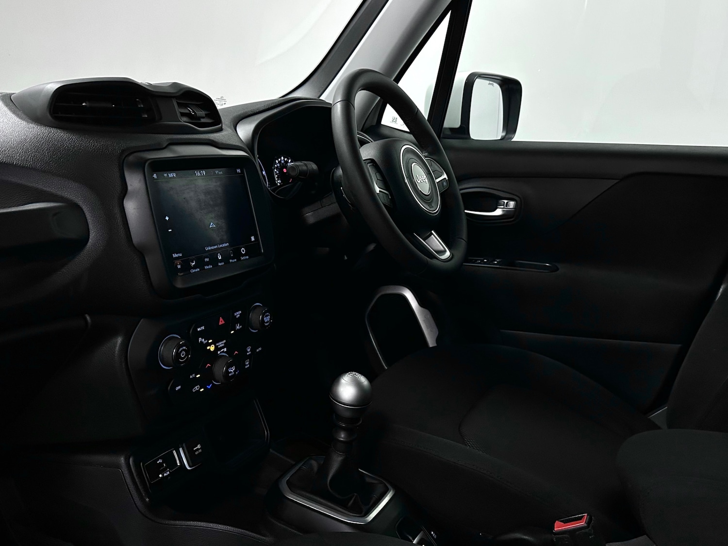 Used Jeep Renegade 2019 for sale - 76418421: Photo 18