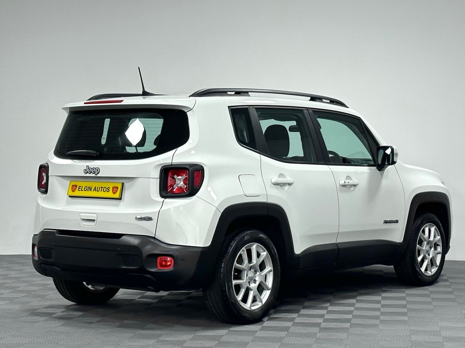 Used Jeep Renegade 2019 for sale - 76418421: Photo 8