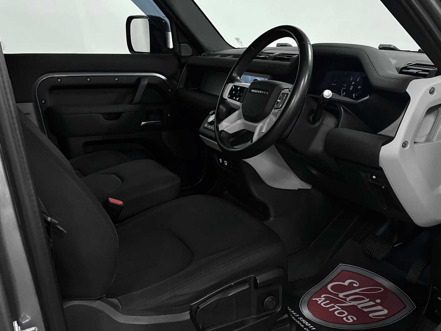 Used Land Rover Defender 90 2021 for sale - 78011700: Photo 16