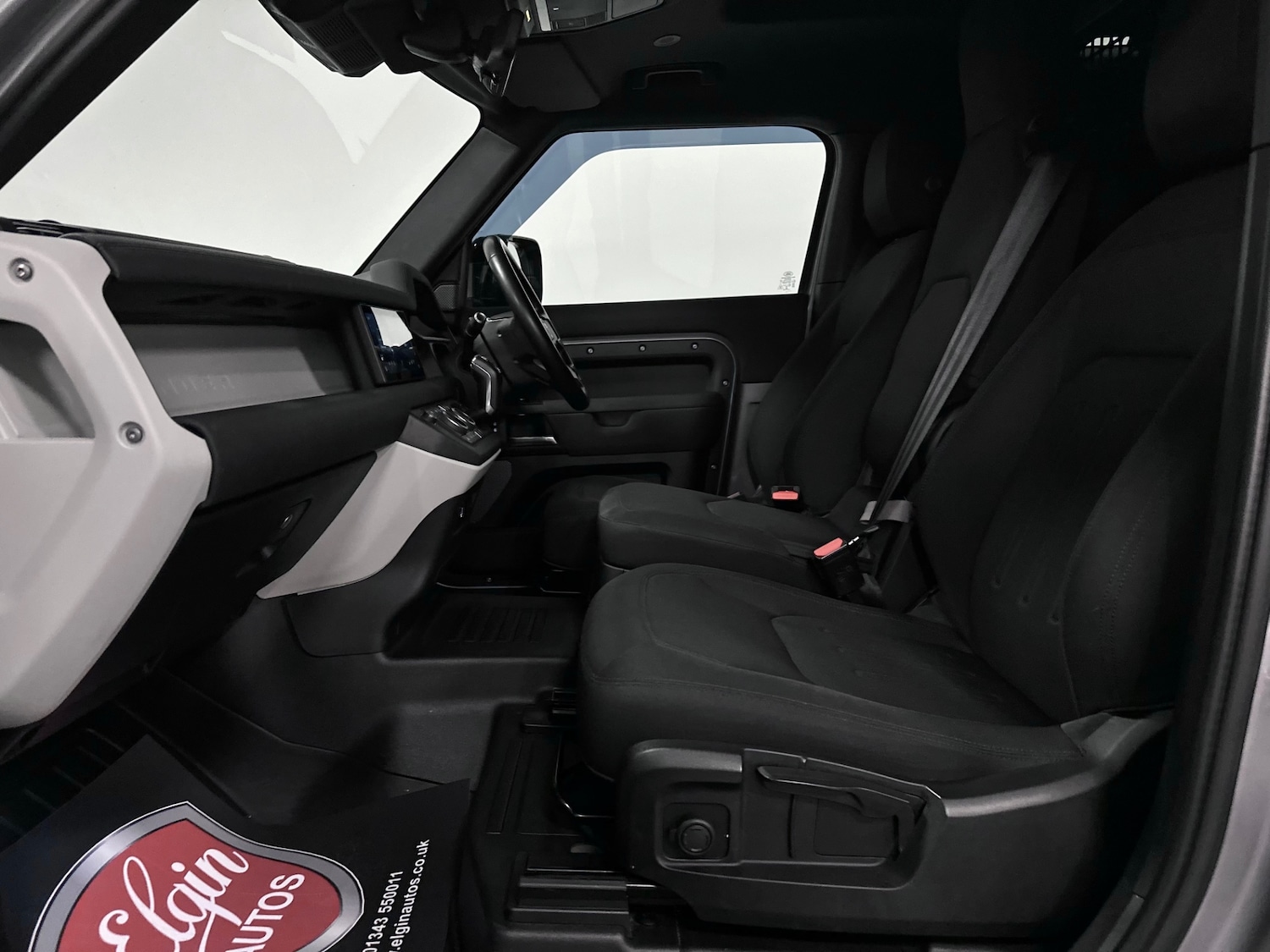 Used Land Rover Defender 90 2021 for sale - 78011700: Photo 19