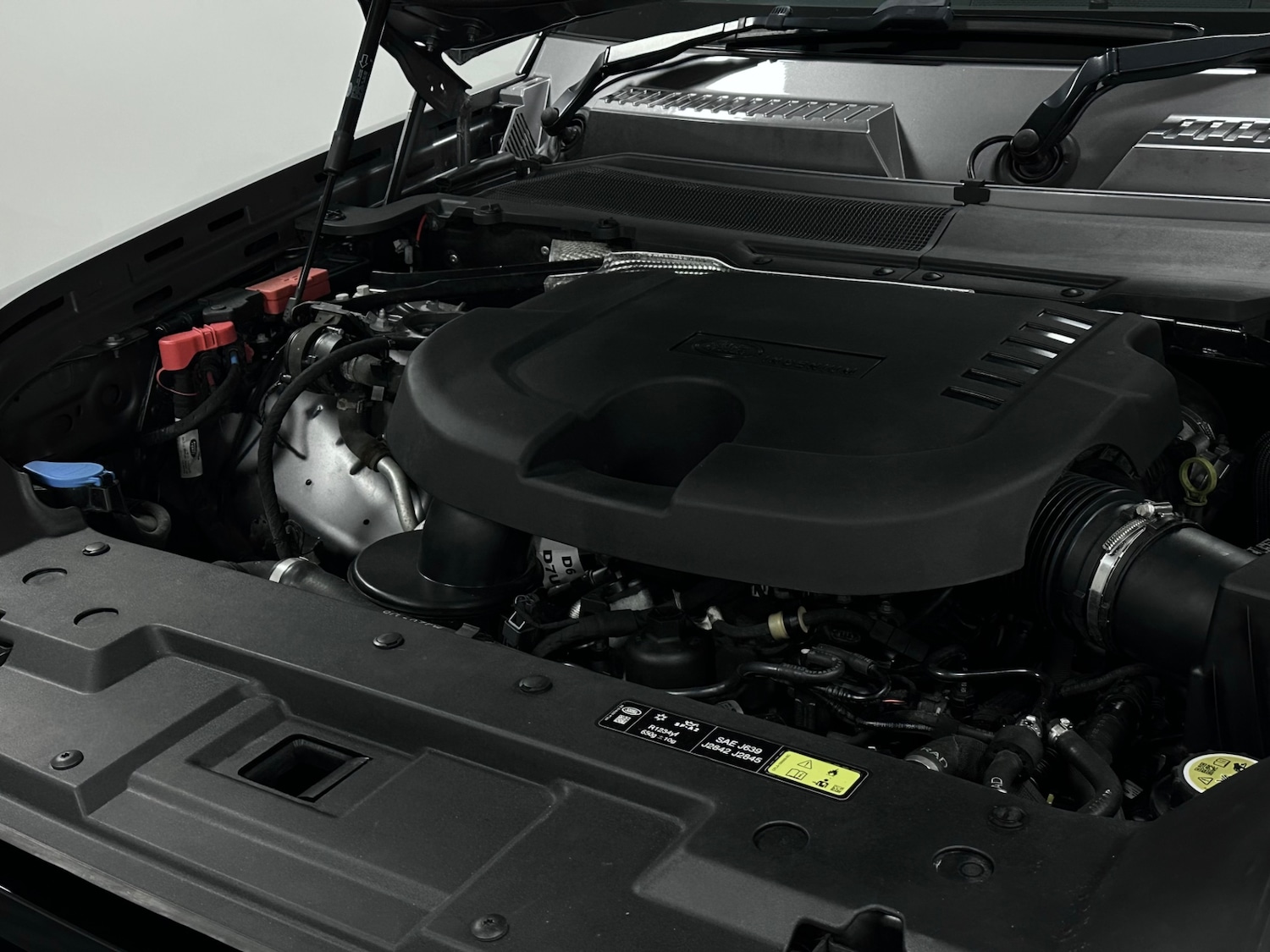 Used Land Rover Defender 90 2021 for sale - 78011700: Photo 24