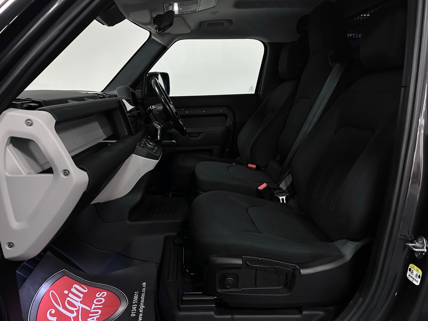 Used Land Rover Defender 90 2021 for sale - 76461302: Photo 16