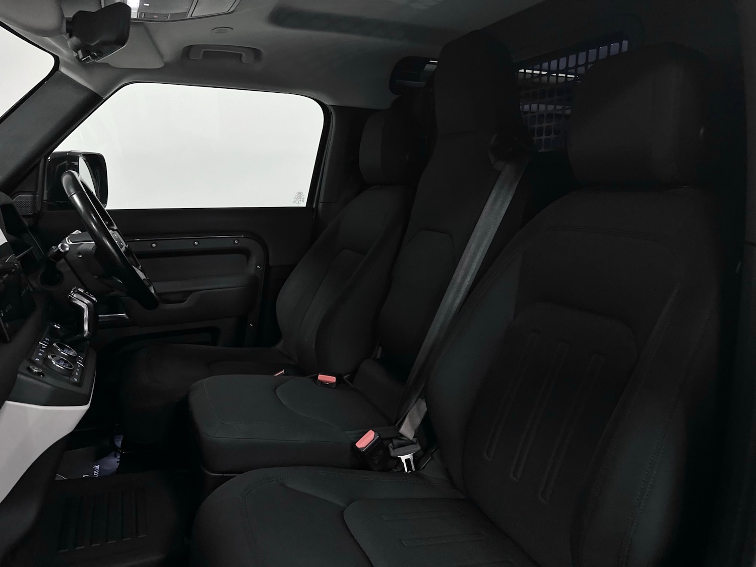 Used Land Rover Defender 90 2021 for sale - 76461302: Photo 19