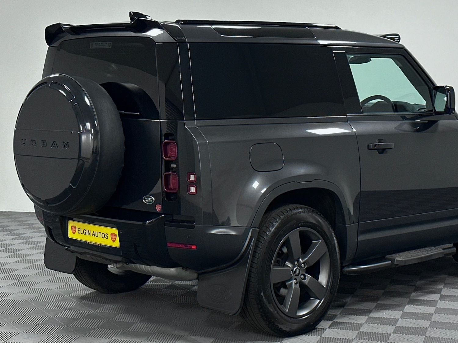 Used Land Rover Defender 90 2021 for sale - 76461302: Photo 25