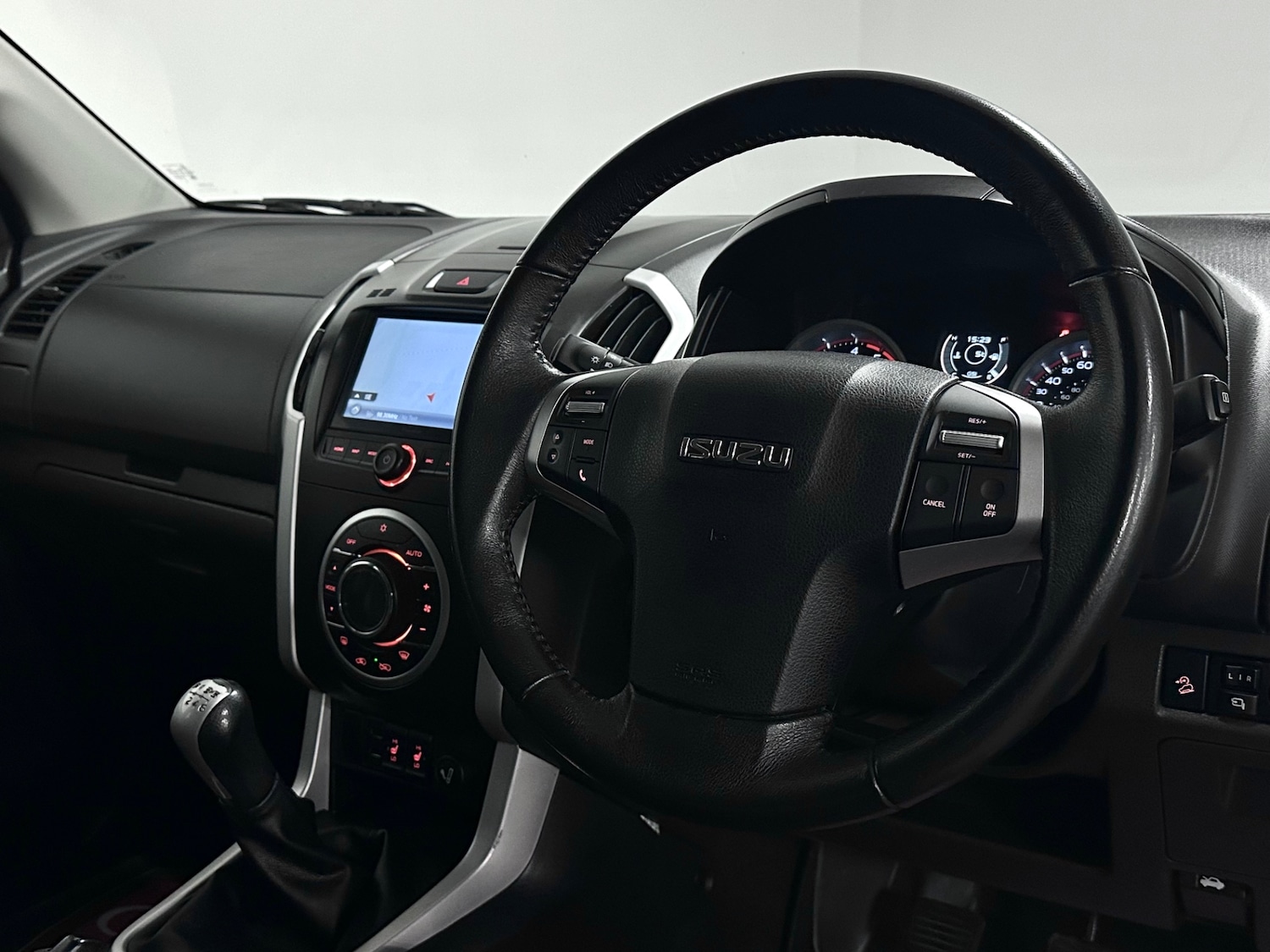 Used Isuzu D-Max 2017 for sale - 77125036: Photo 4