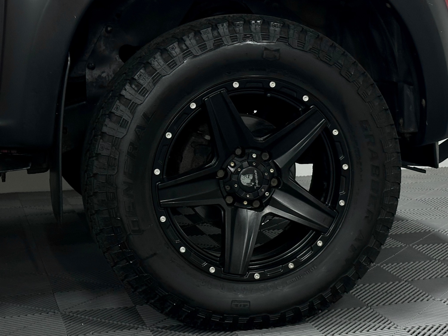 Used Isuzu D-Max 2017 for sale - 77125036: Photo 9