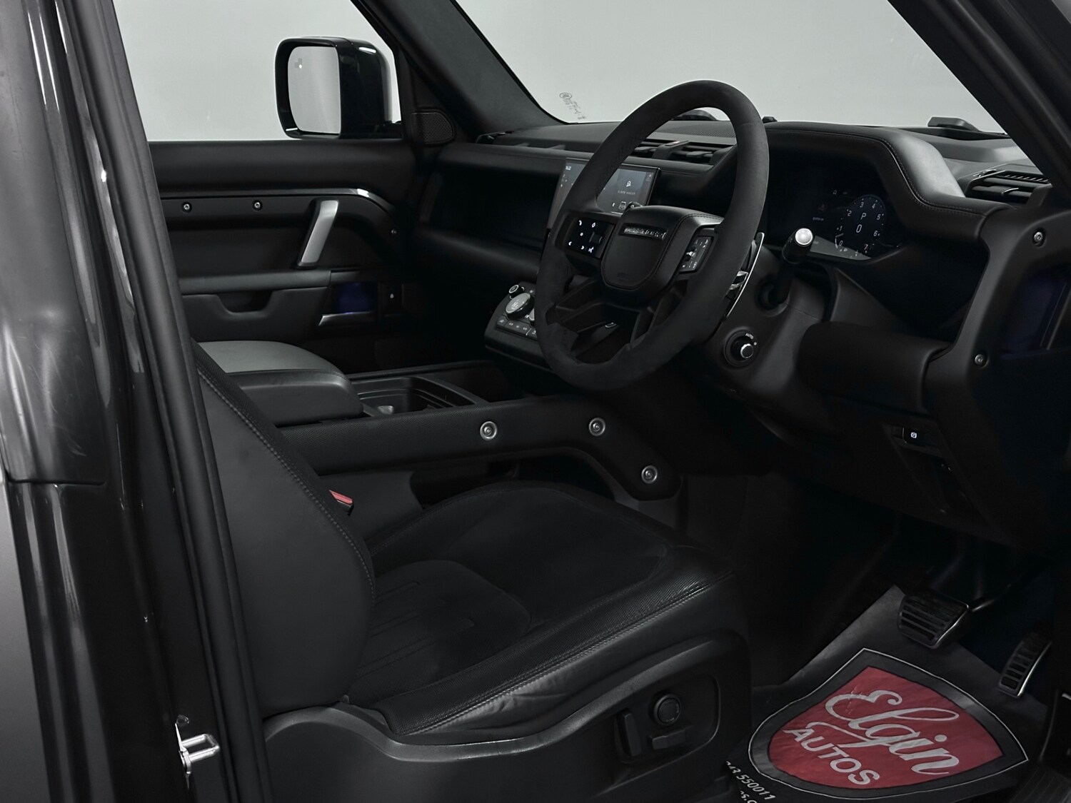 Used Land Rover Defender 90 2022 for sale - 77474569: Photo 15