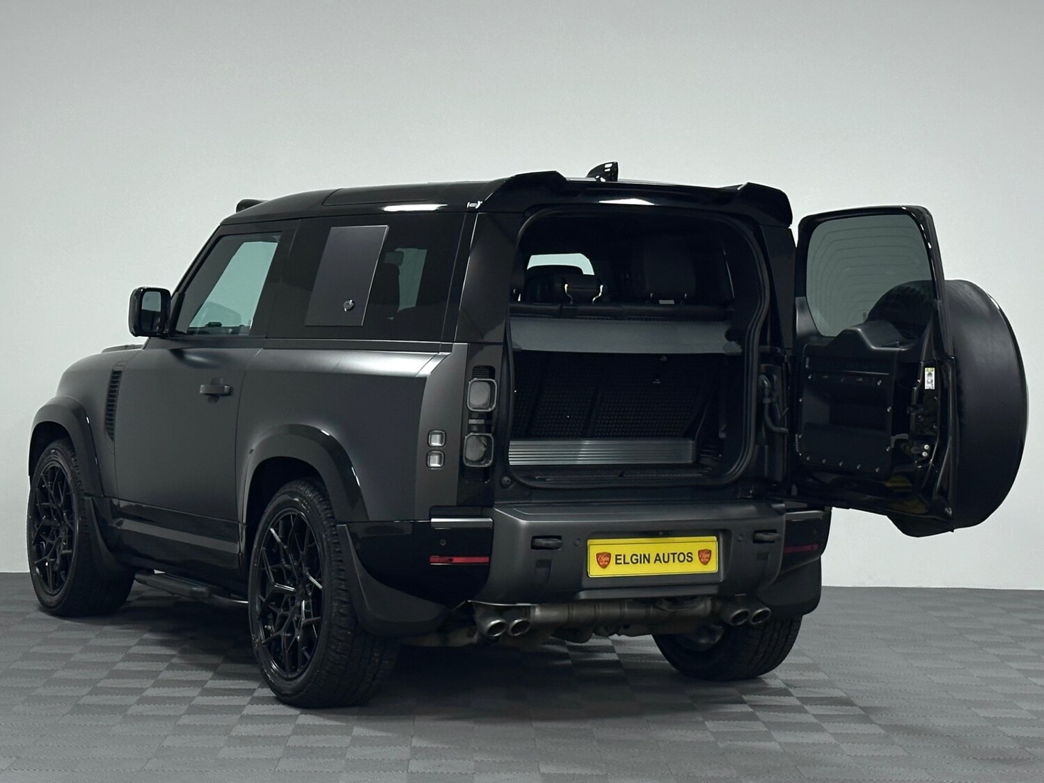 Used Land Rover Defender 90 2022 for sale - 77474569: Photo 16