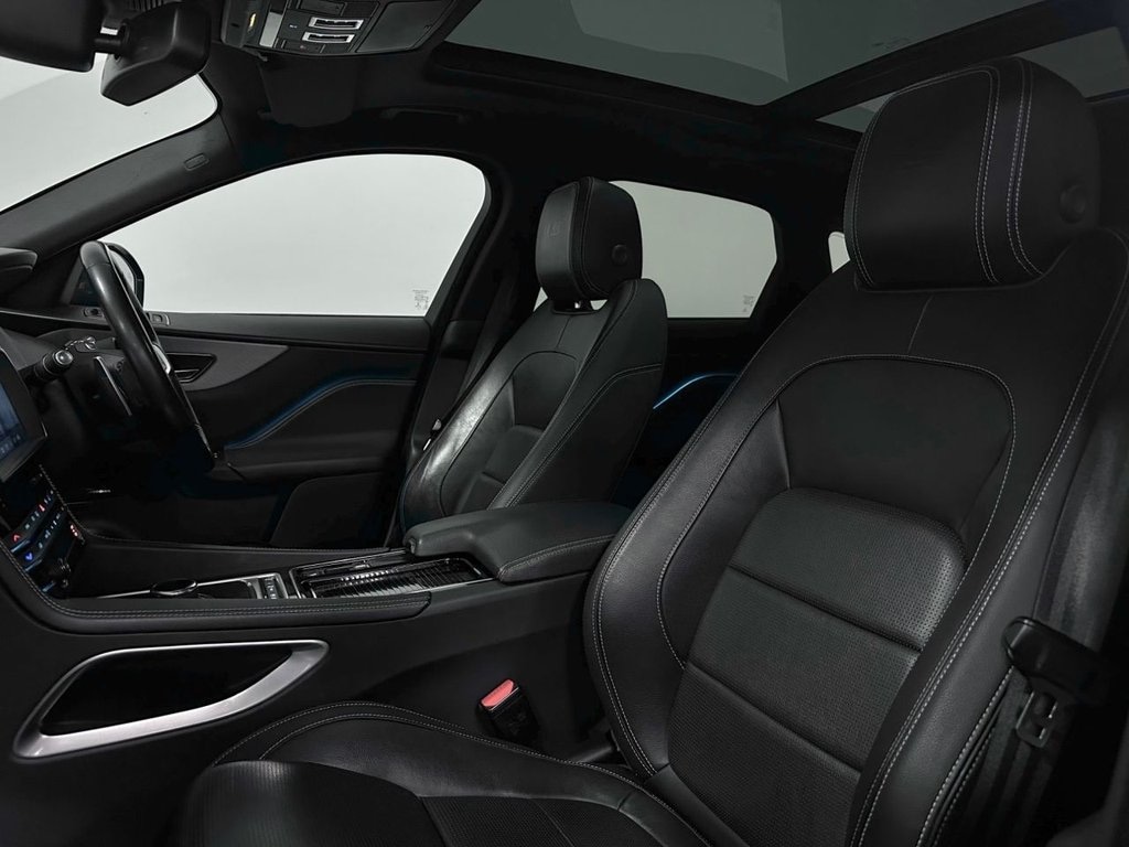 Used Jaguar F-Pace 2017 for sale - 77639840: Photo 24