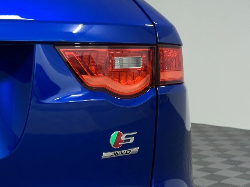 Used Jaguar F-Pace 2017 for sale - 77639840: Photo 34