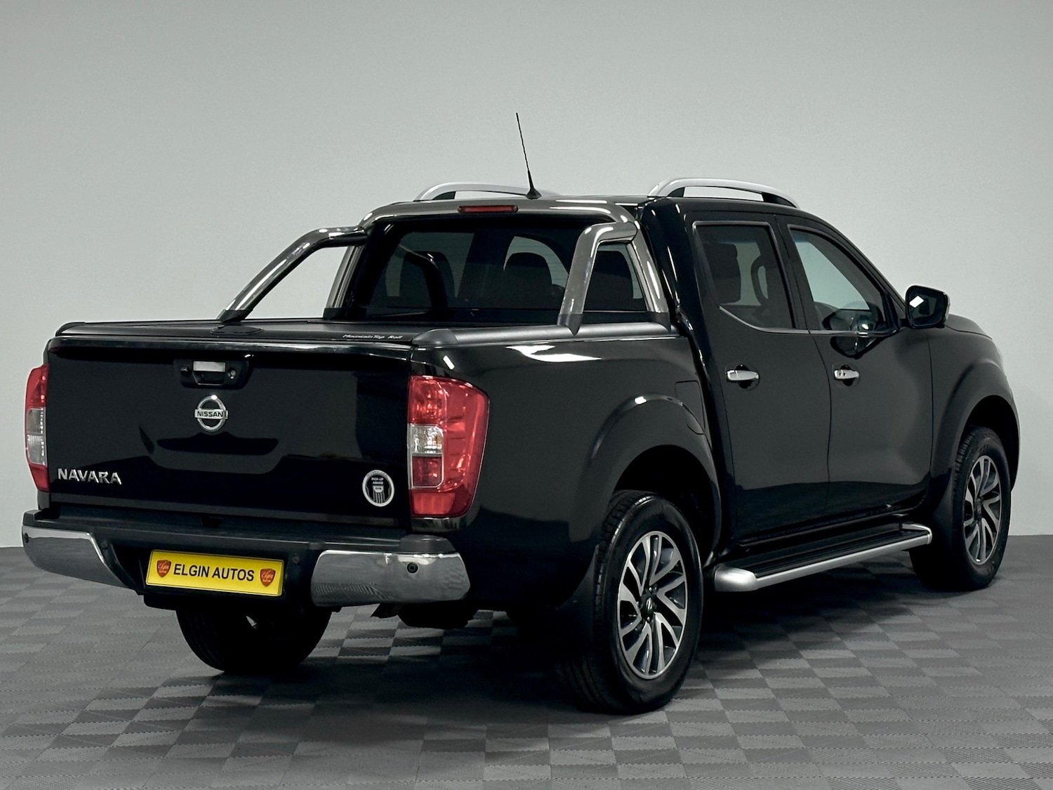 Used Nissan Navara 2017 for sale - 78079432: Photo 14