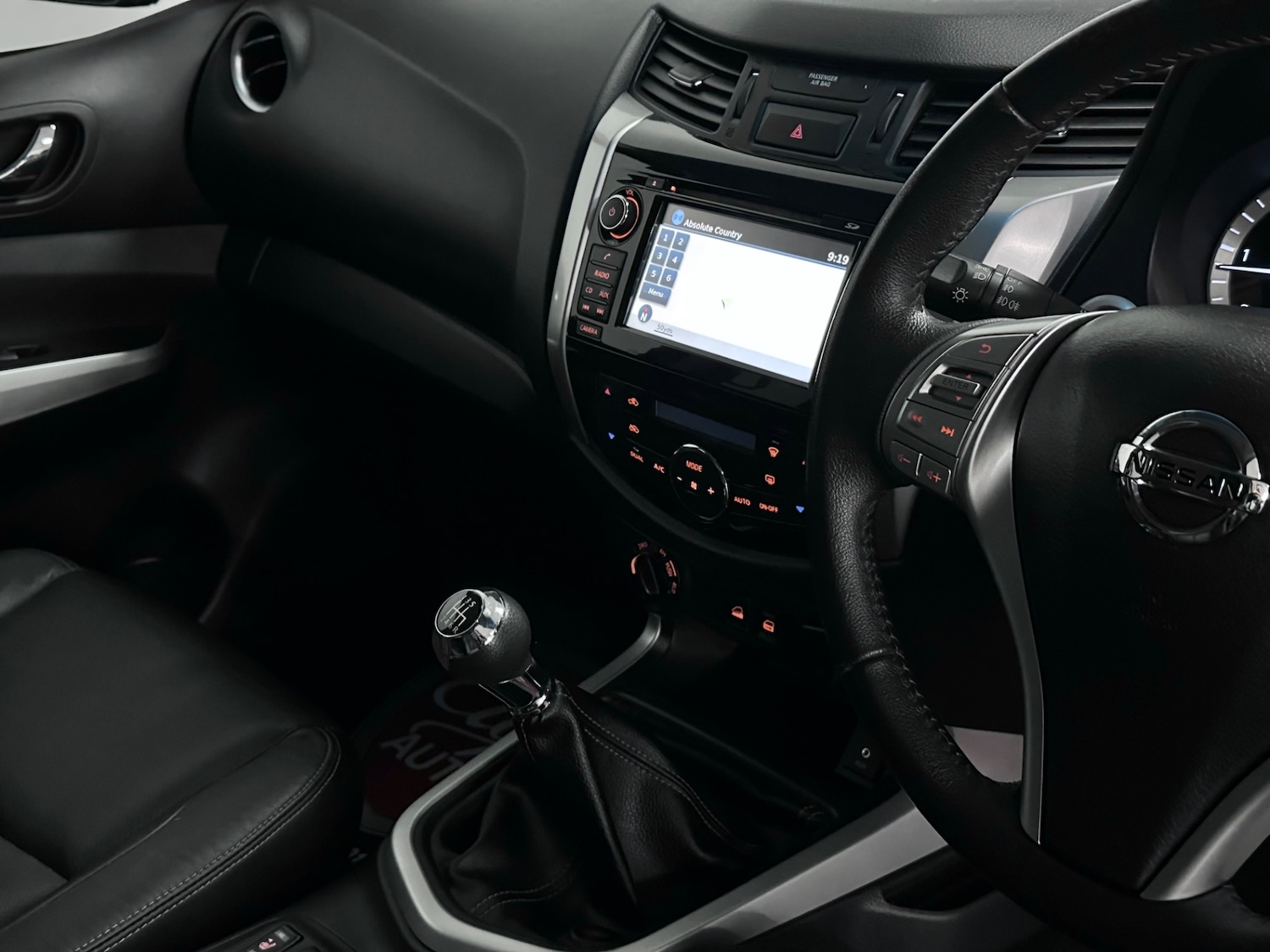 Used Nissan Navara 2017 for sale - 78079432: Photo 18