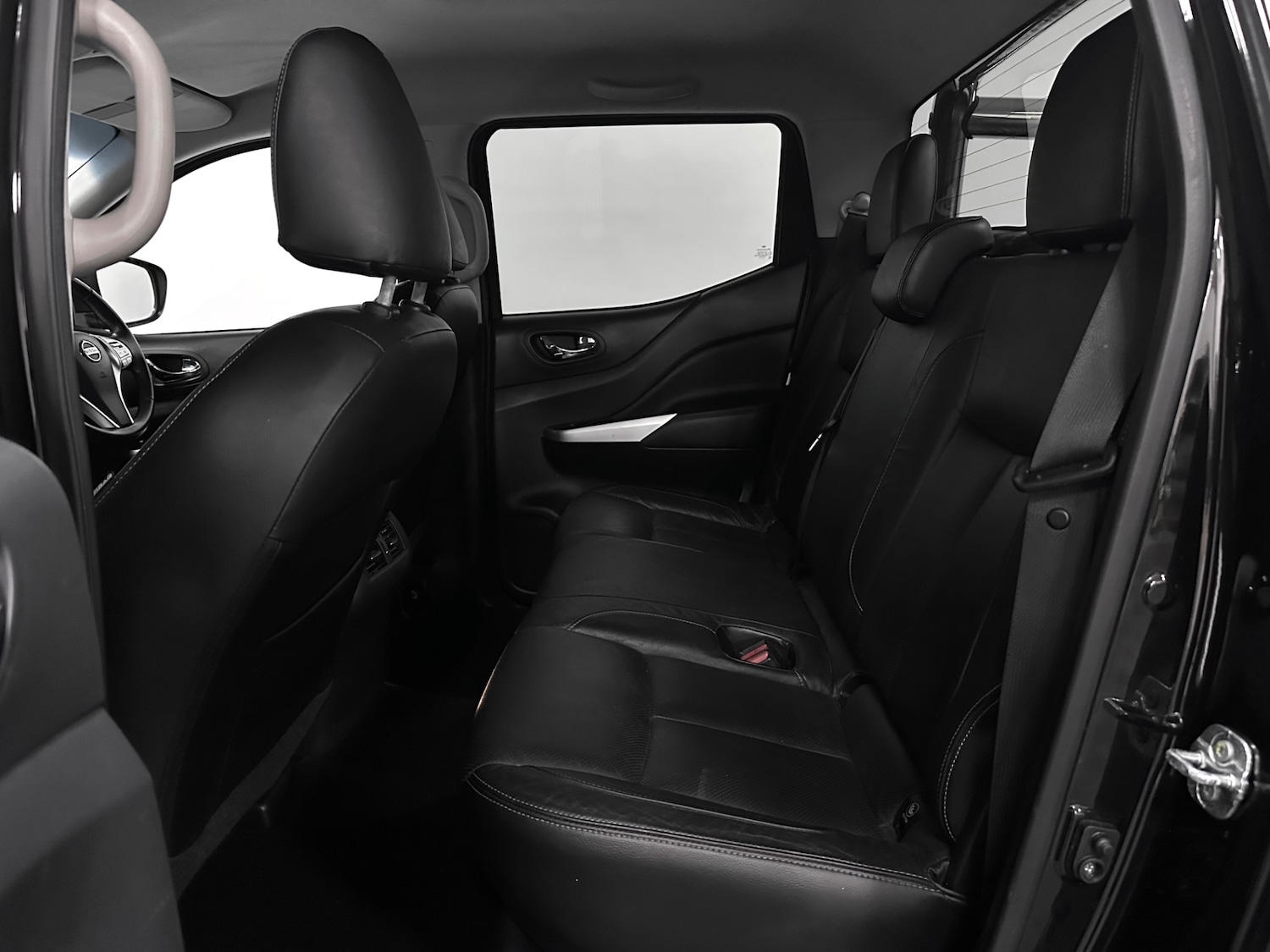 Used Nissan Navara 2017 for sale - 78079432: Photo 22