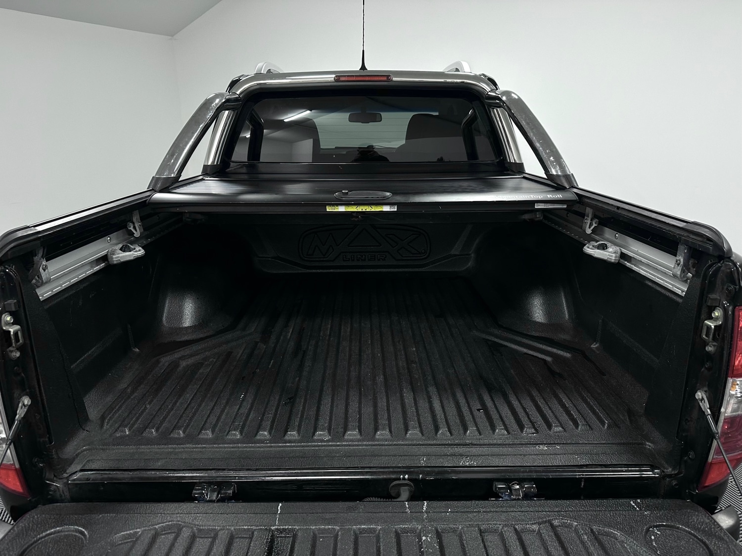 Used Nissan Navara 2017 for sale - 78079432: Photo 29