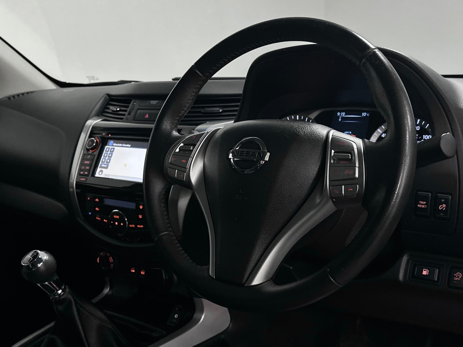 Used Nissan Navara 2017 for sale - 78079432: Photo 4