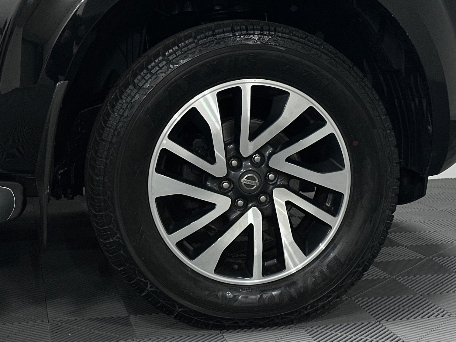 Used Nissan Navara 2017 for sale - 78079432: Photo 9