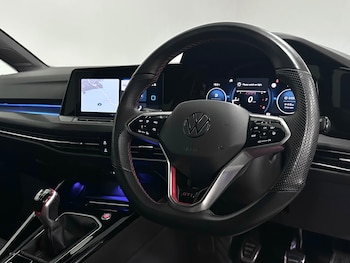 Used Volkswagen Golf 2024 for sale - 79165076: Photo