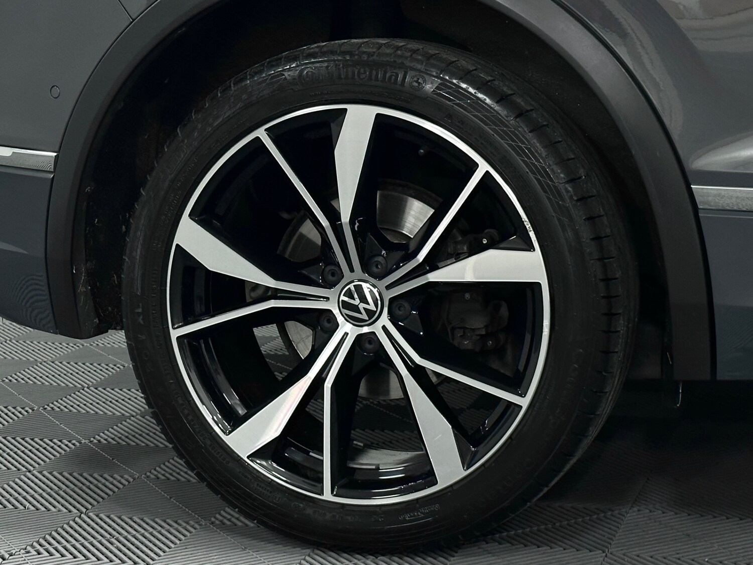 Used Volkswagen Tiguan 2021 for sale - 76589082: Photo 30