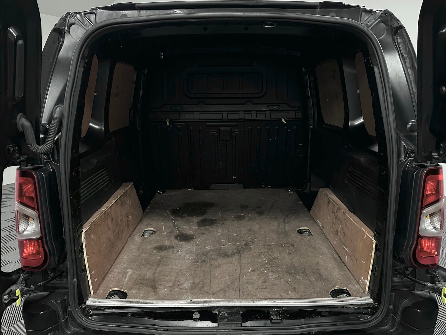 Vehicle 27