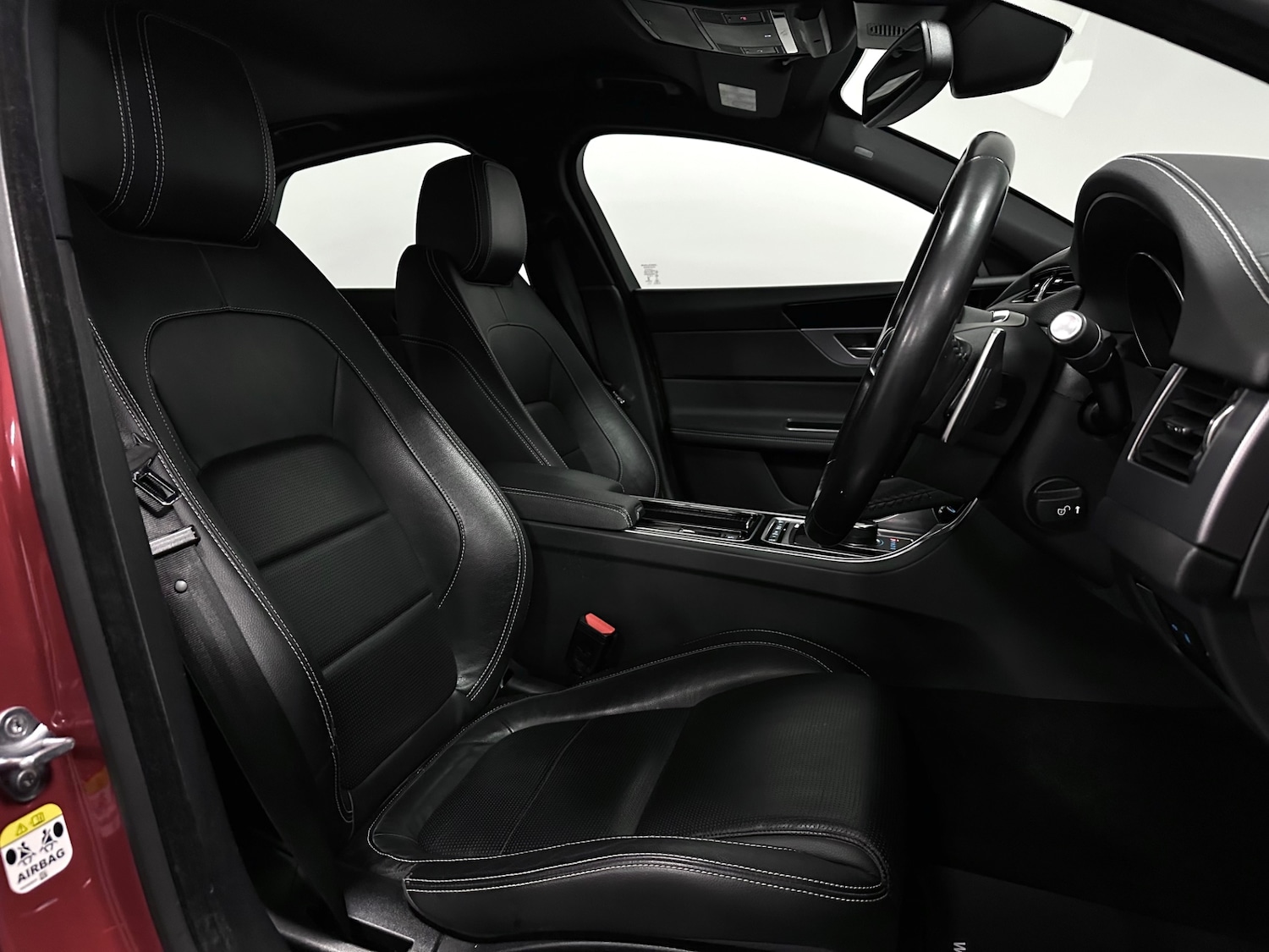 Used Jaguar XF 2017 for sale - 77591836: Photo 5