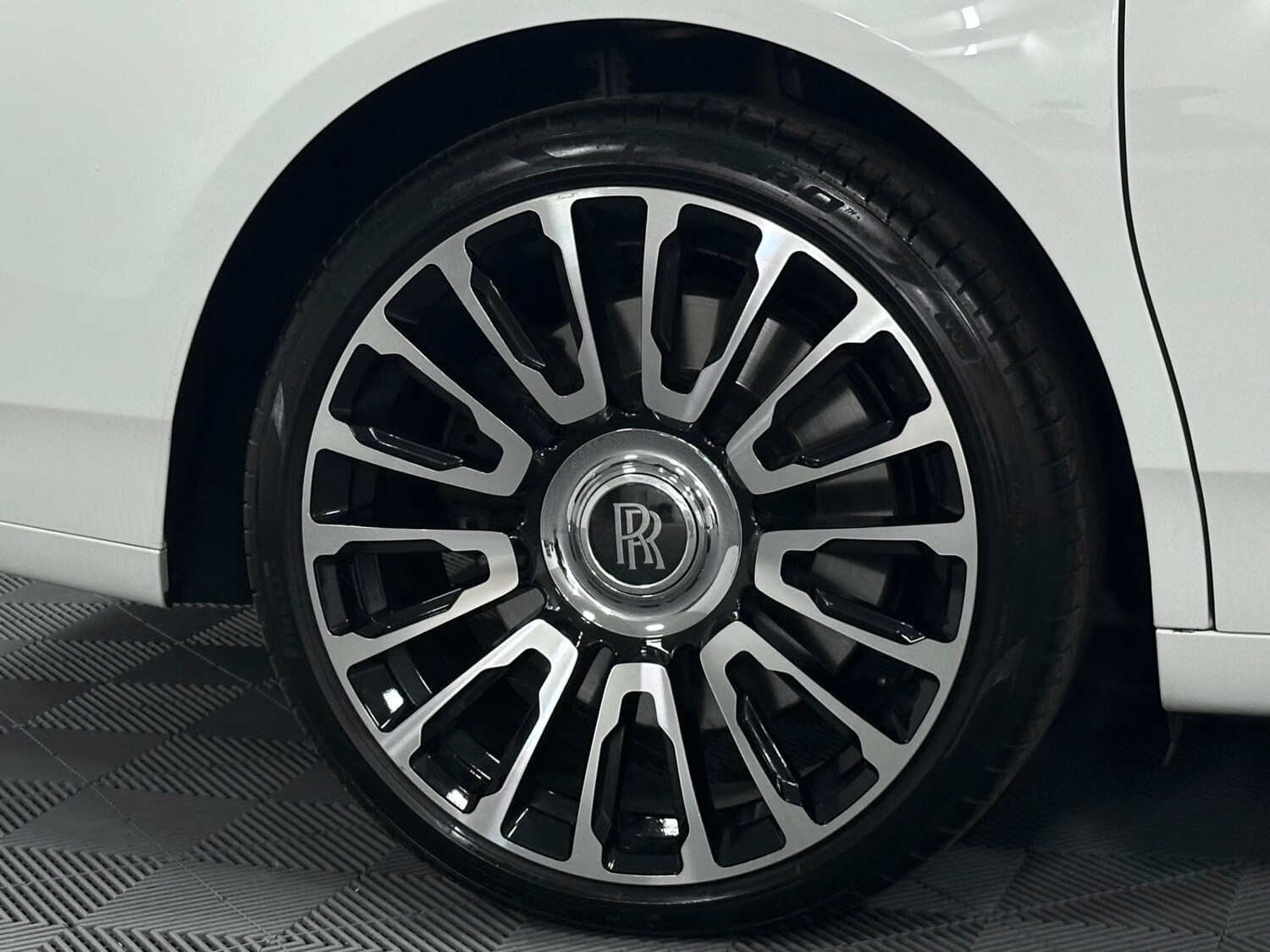 Used Rolls-Royce Ghost 2013 for sale - 78163853: Photo 17