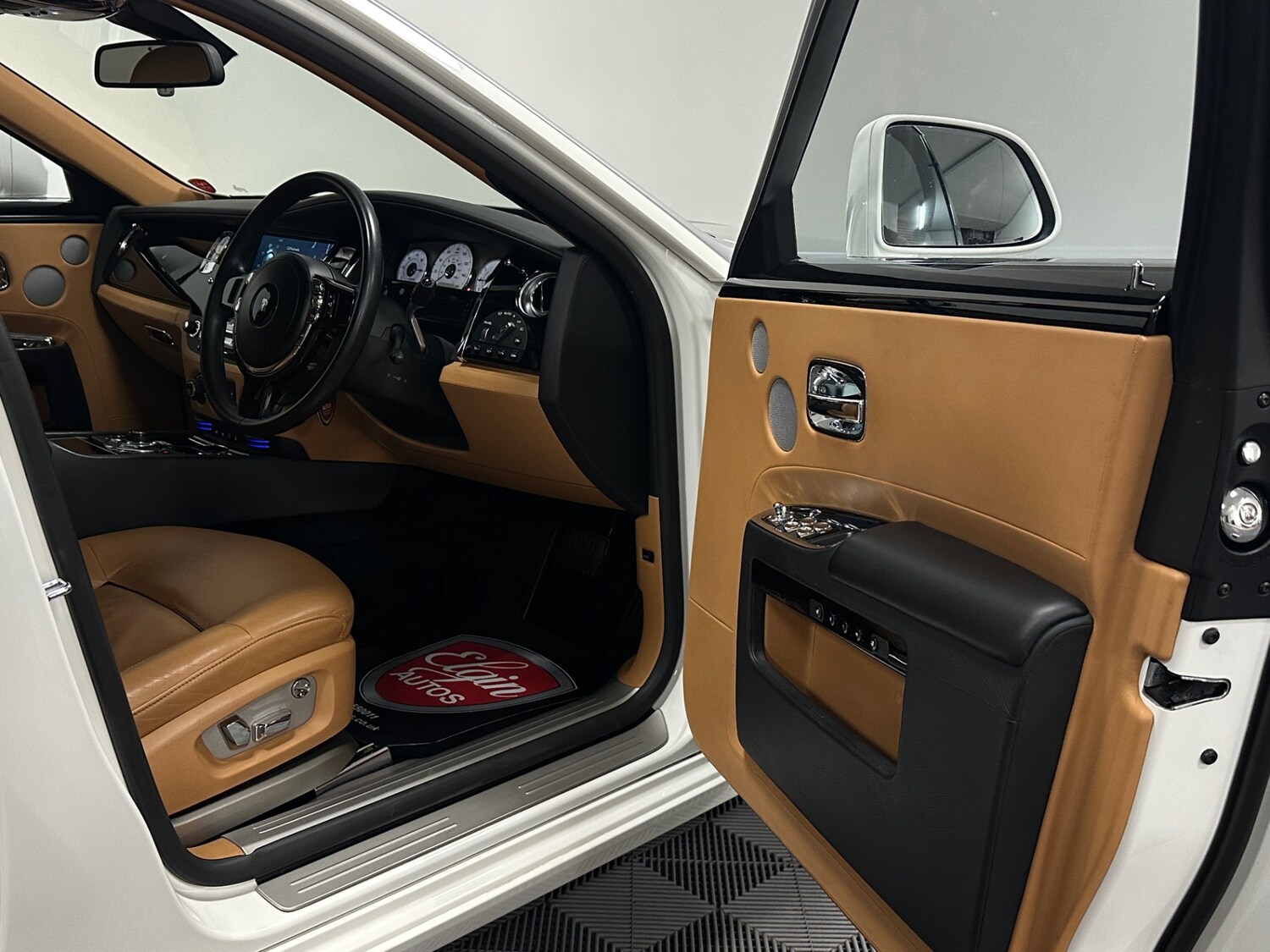 Used Rolls-Royce Ghost 2013 for sale - 78163853: Photo 19