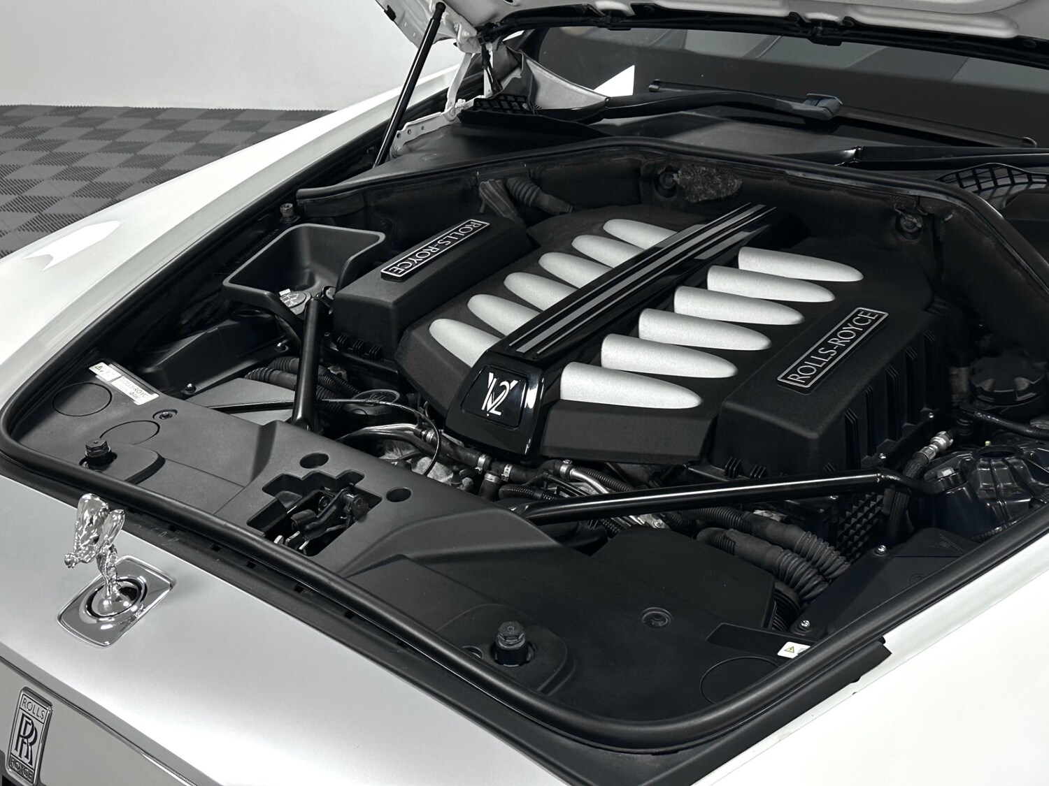 Used Rolls-Royce Ghost 2013 for sale - 78163853: Photo 44