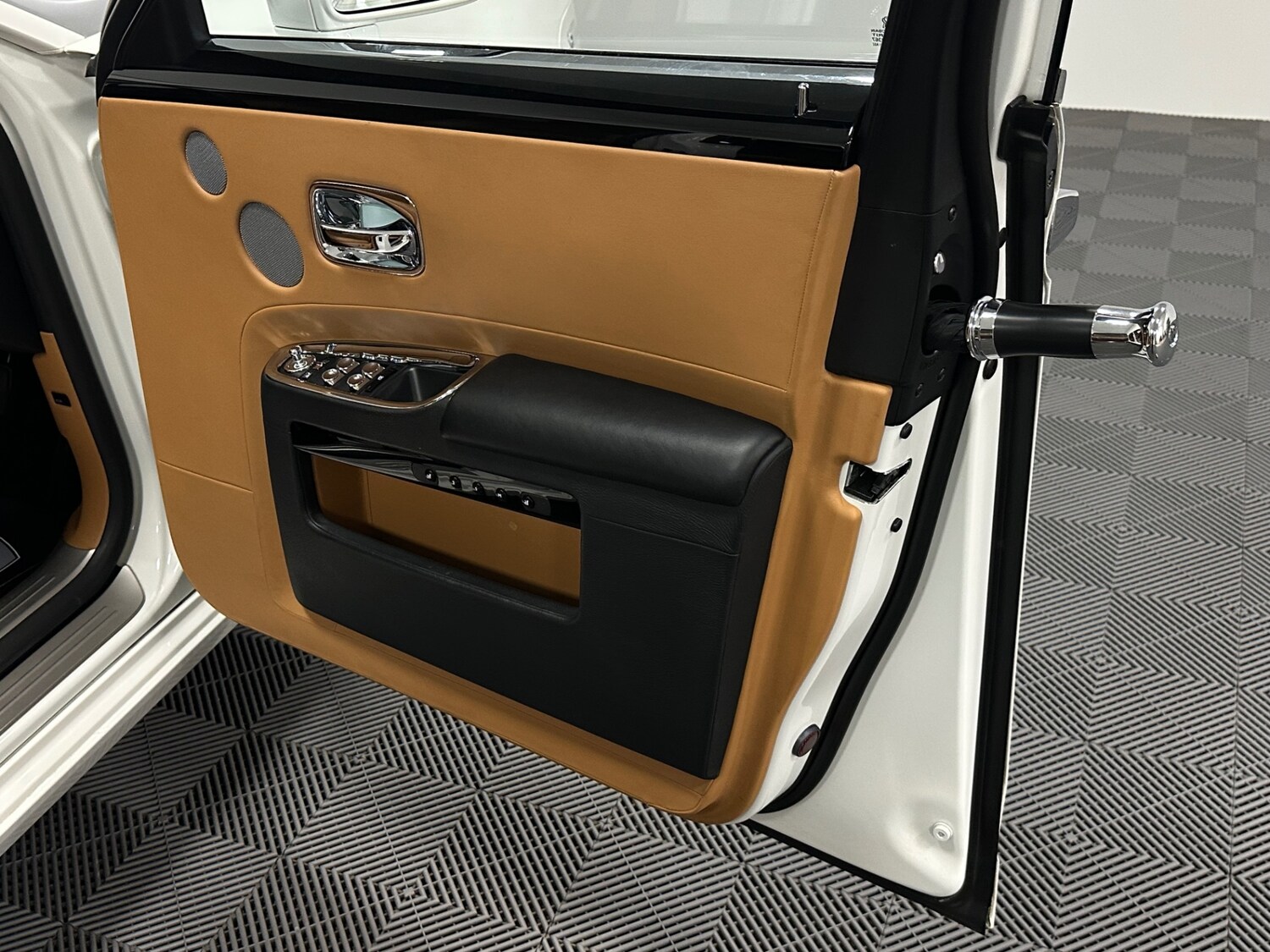 Used Rolls-Royce Ghost 2013 for sale - 78163853: Photo 6