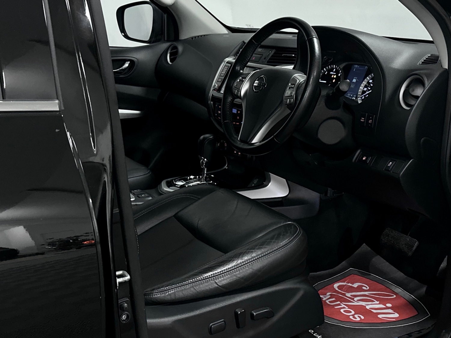 Used Nissan Navara 2021 for sale - 77528382: Photo 15