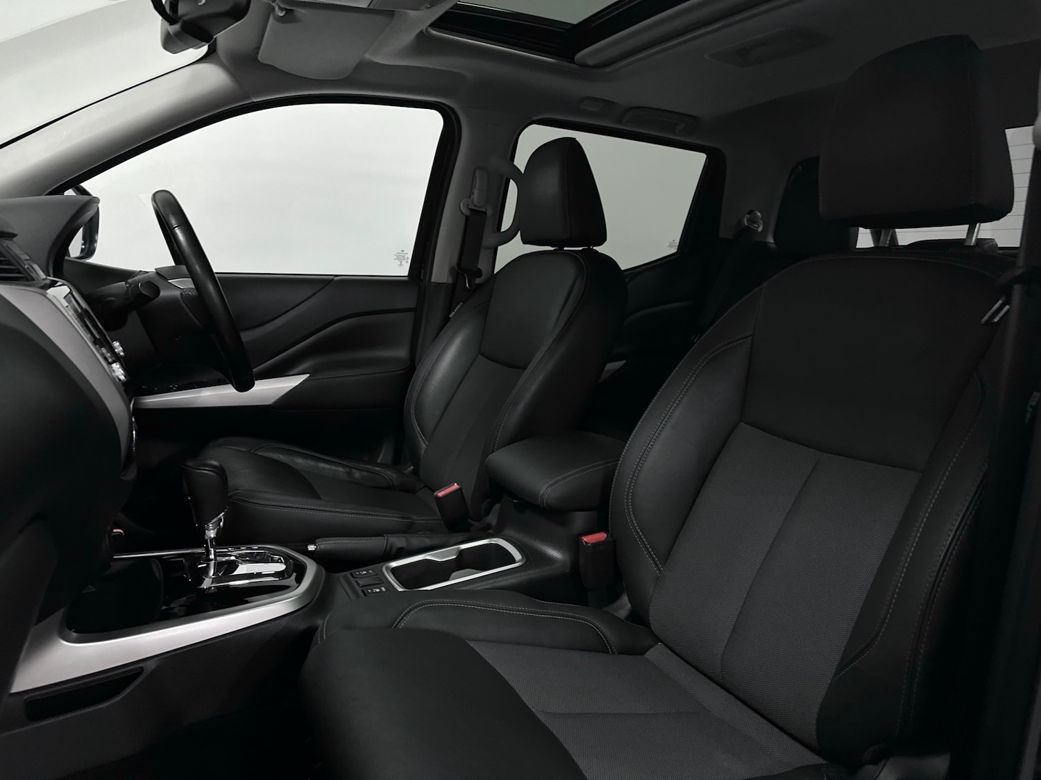 Used Nissan Navara 2021 for sale - 77528382: Photo 21