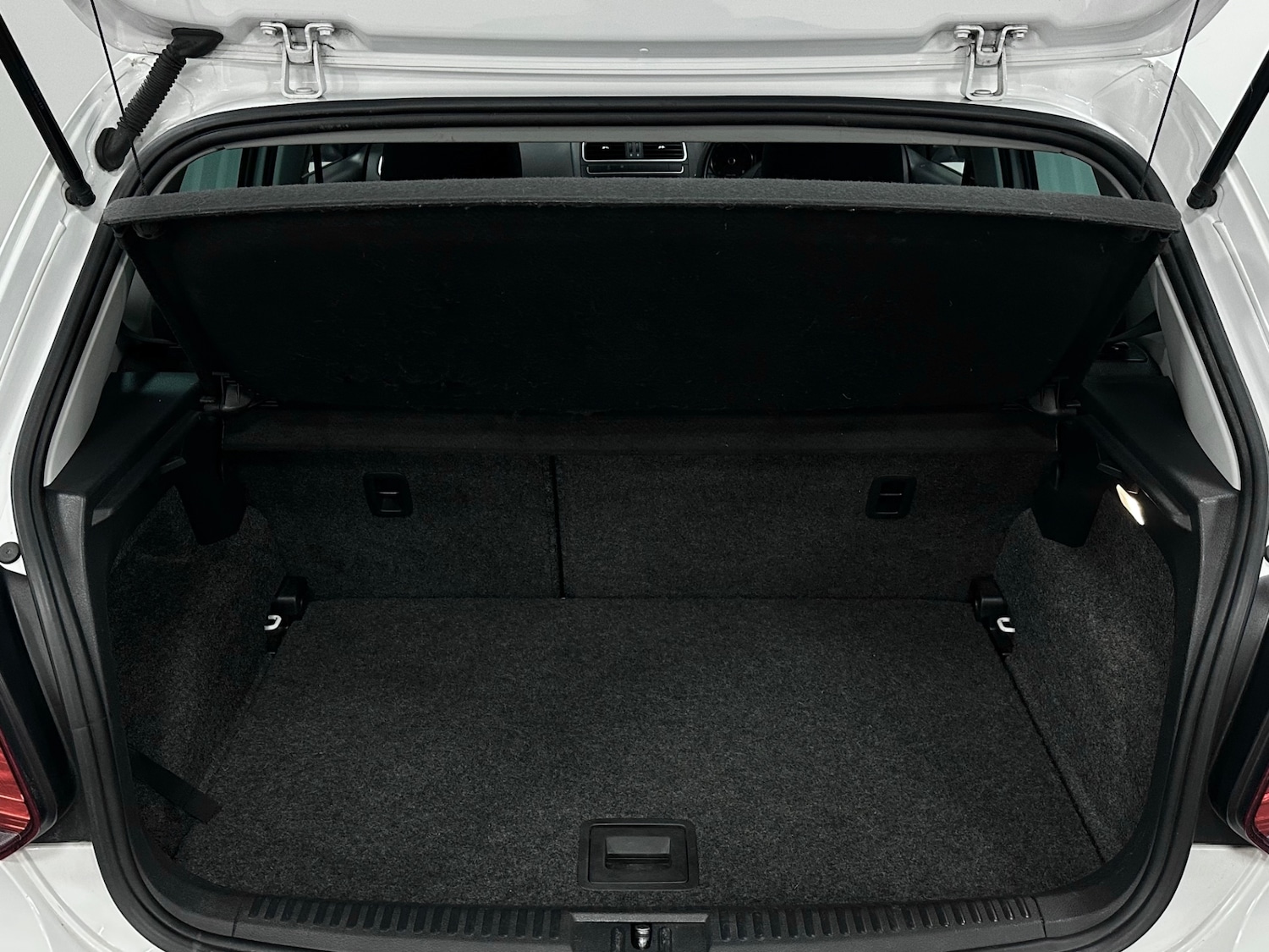 Used Volkswagen Polo 2011 for sale - 76809259: Photo 23