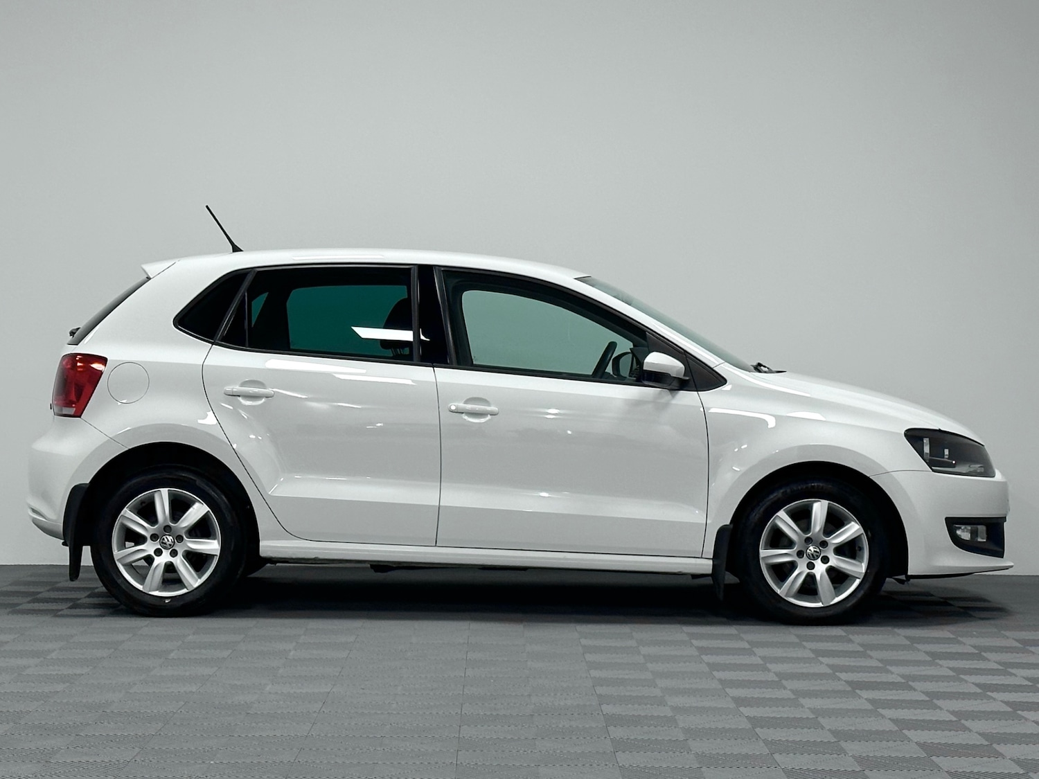 Used Volkswagen Polo 2011 for sale - 76809259: Photo 29