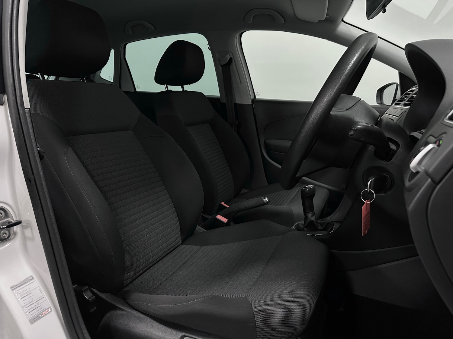 Used Volkswagen Polo 2011 for sale - 76809259: Photo 5