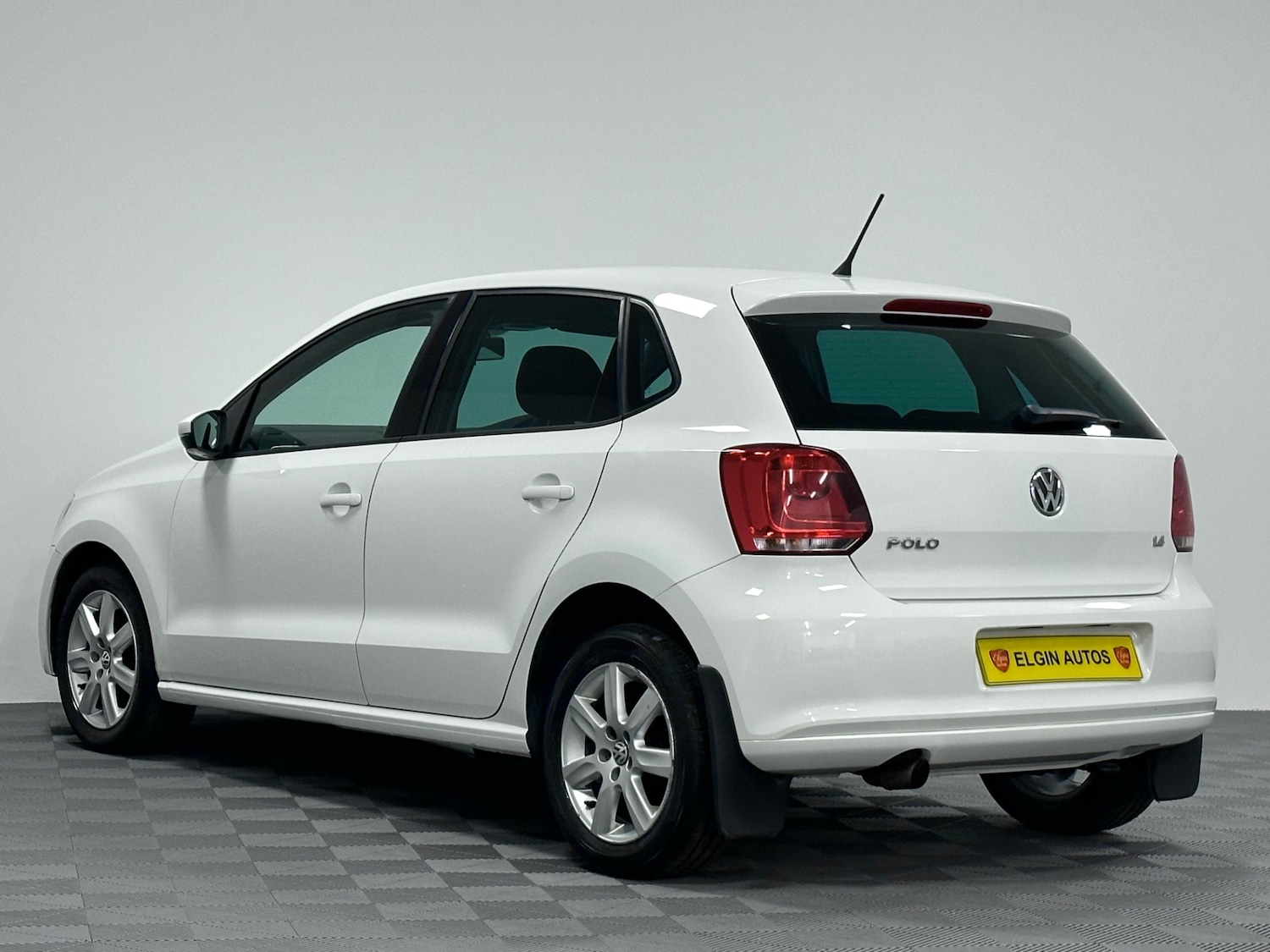 Used Volkswagen Polo 2011 for sale - 76809259: Photo 6