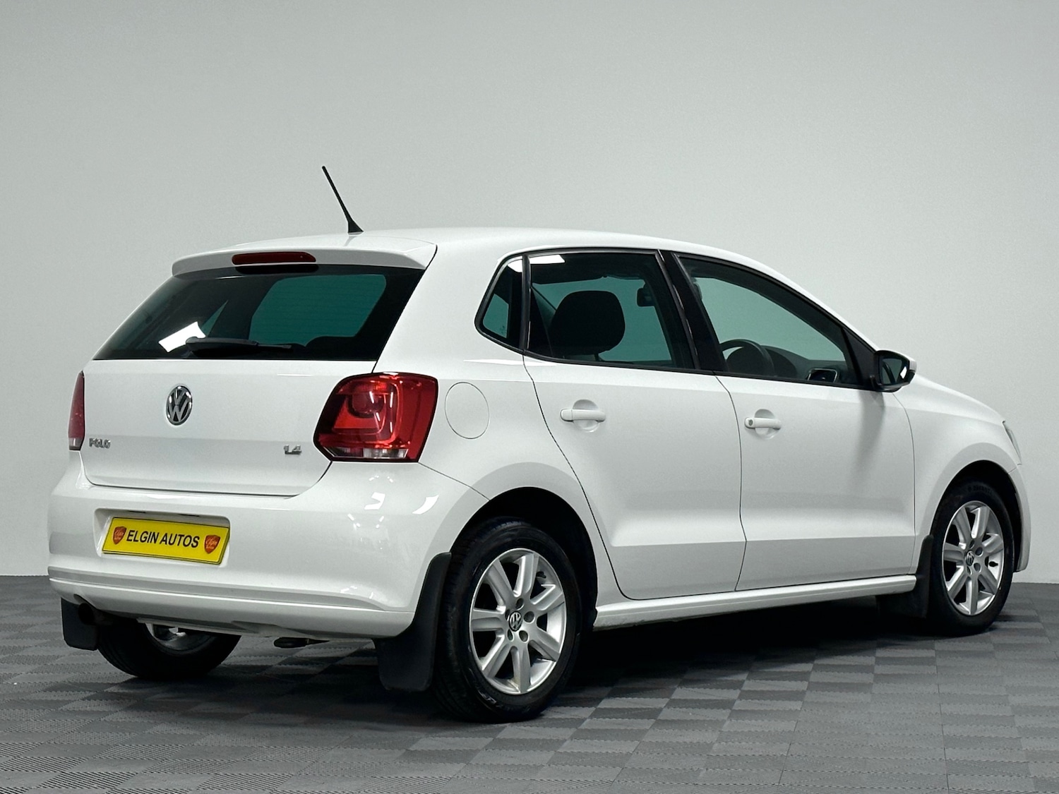 Used Volkswagen Polo 2011 for sale - 76809259: Photo 8