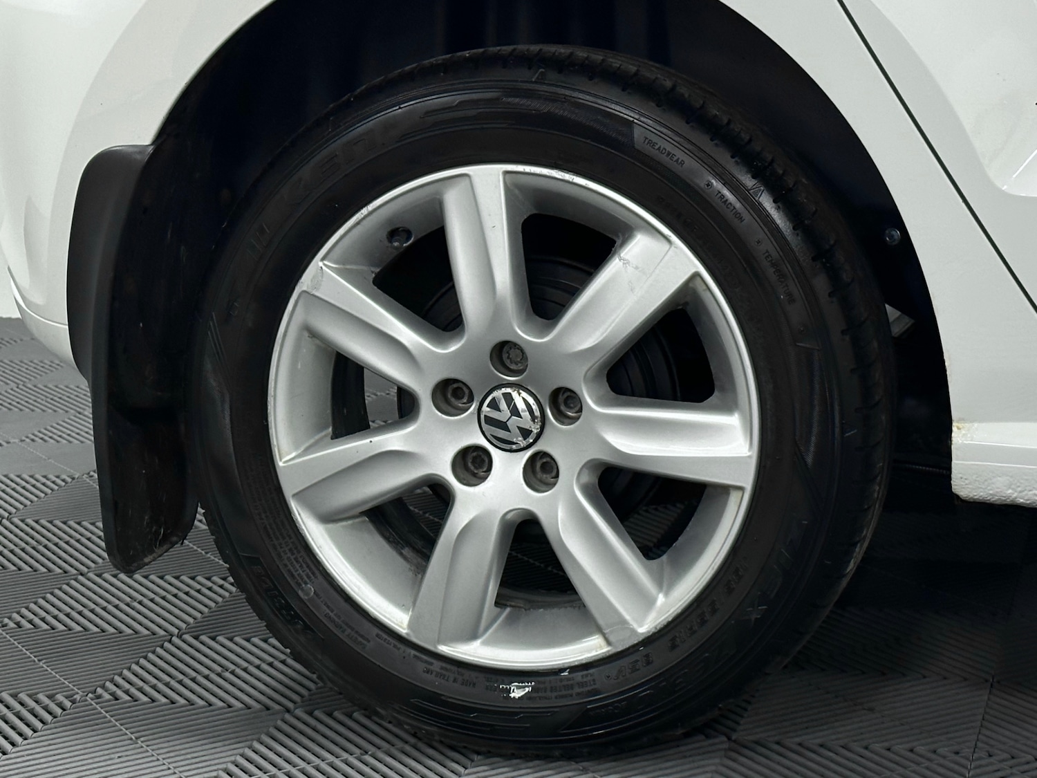 Used Volkswagen Polo 2011 for sale - 76809259: Photo 9