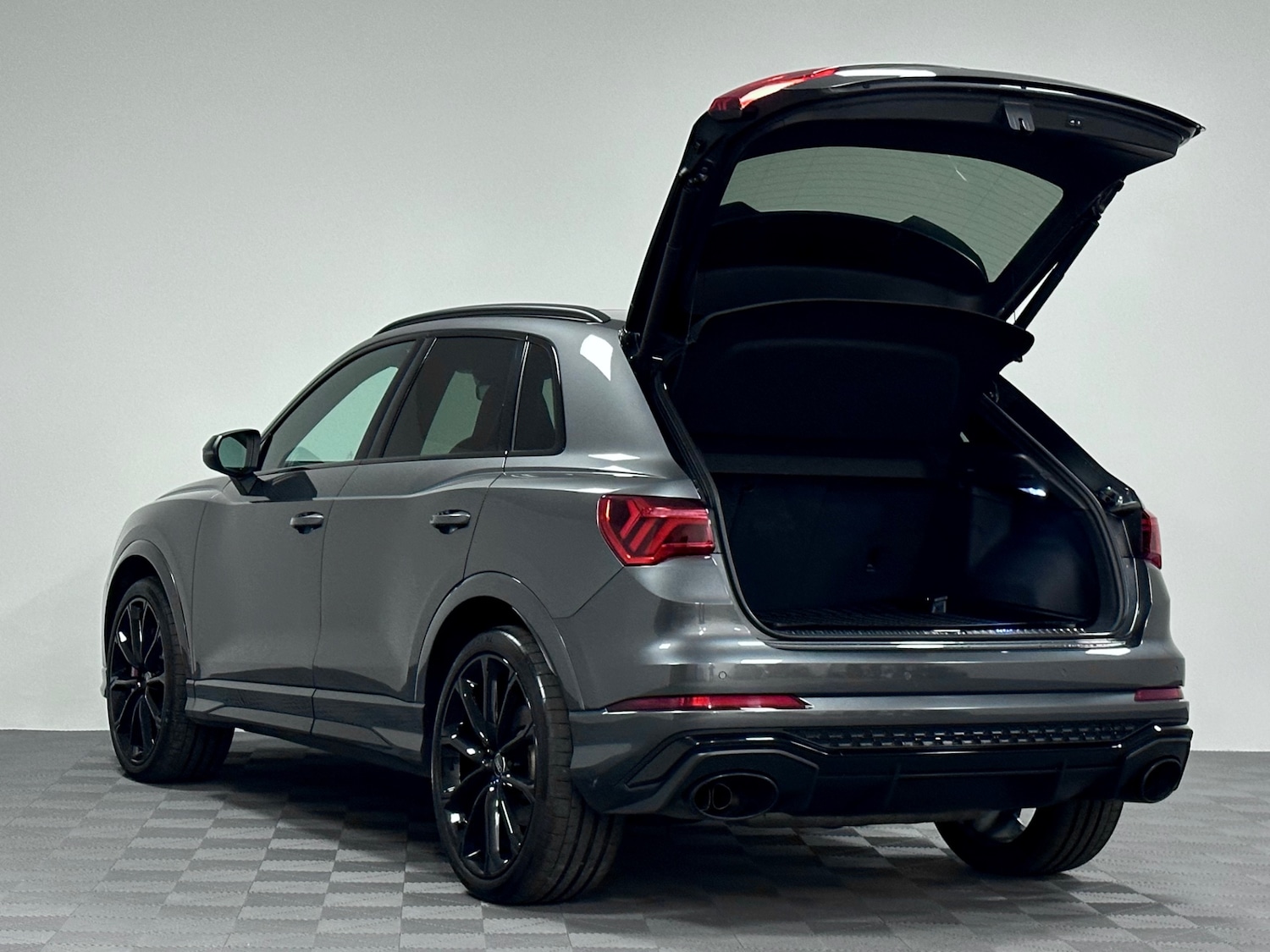 Used Audi RS Q3 2022 for sale - 76329592: Photo 15