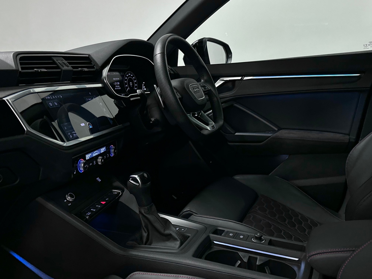 Used Audi RS Q3 2022 for sale - 76329592: Photo 24