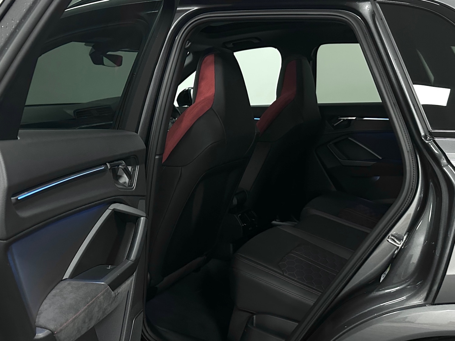 Used Audi RS Q3 2022 for sale - 76329592: Photo 28