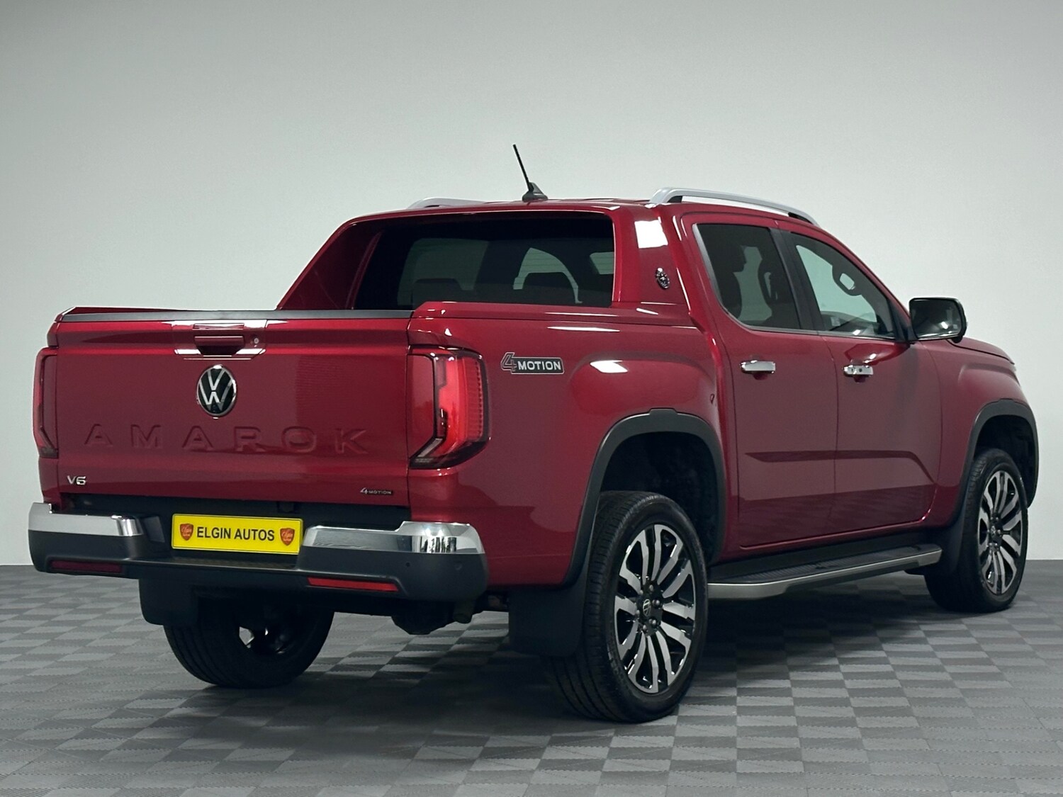 Used Volkswagen Amarok 2024 for sale - 77435044: Photo 8