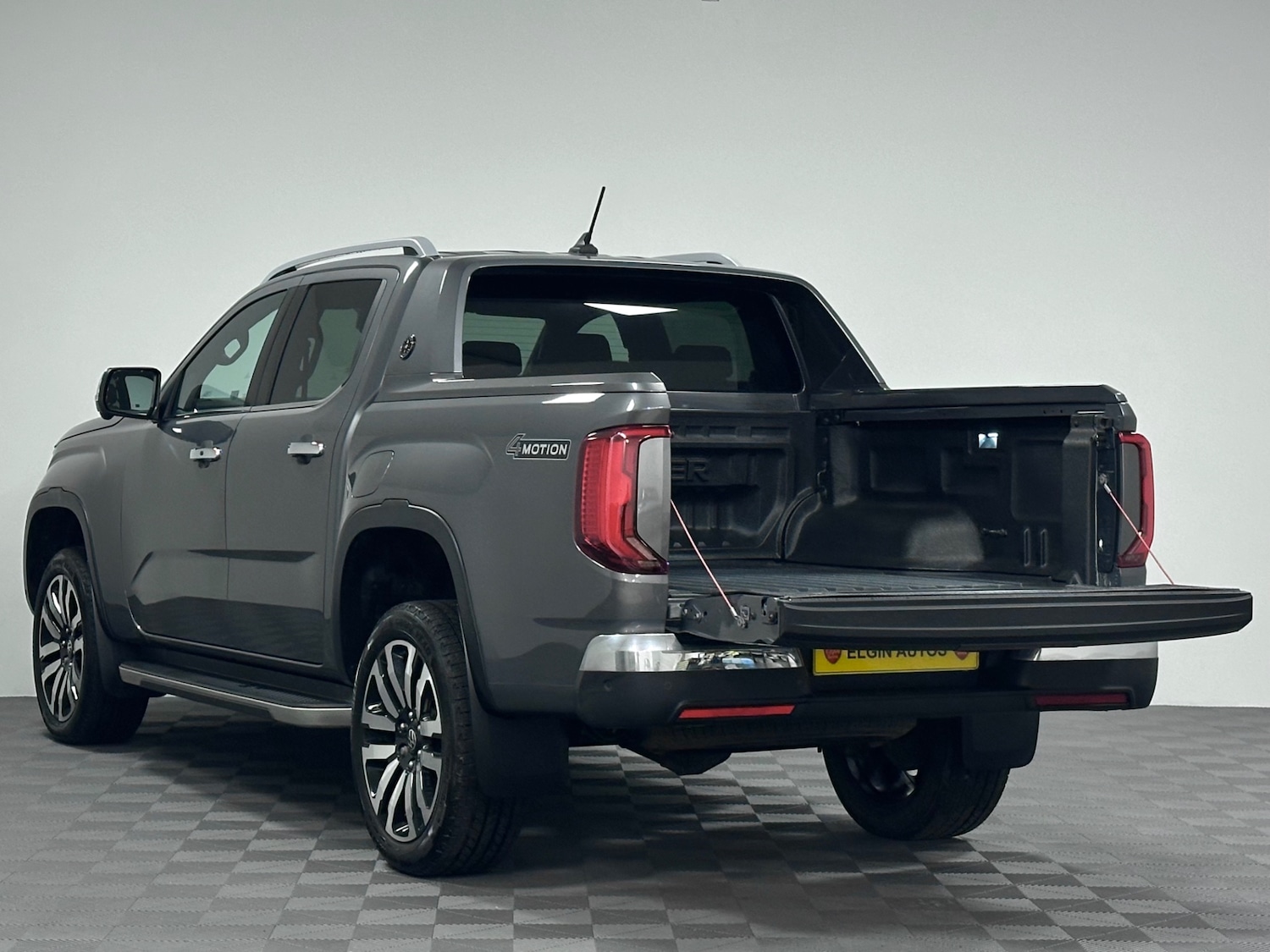 Used Volkswagen Amarok 2024 for sale - 77273993: Photo 16