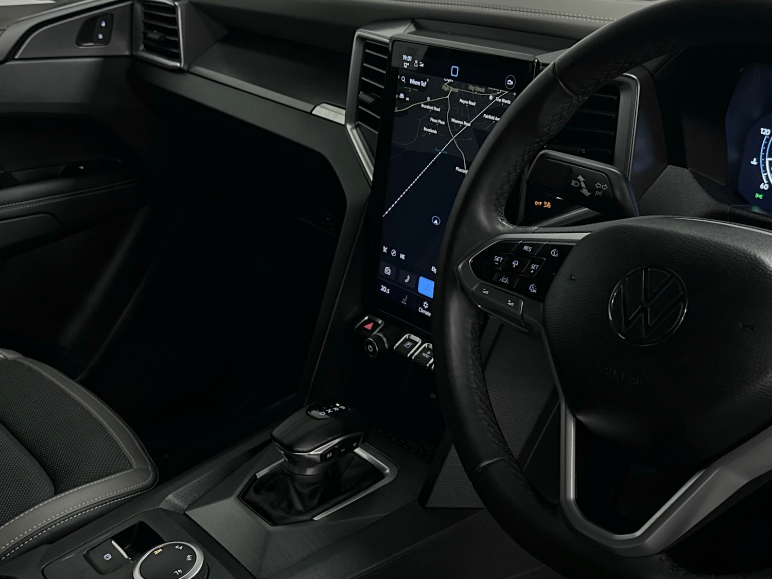 Used Volkswagen Amarok 2024 for sale - 77273993: Photo 17