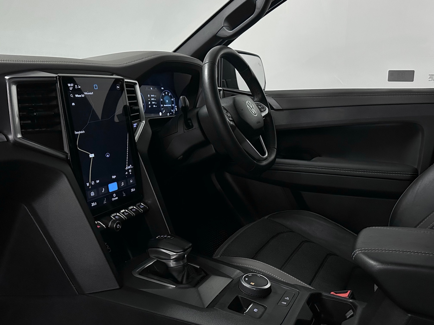 Used Volkswagen Amarok 2024 for sale - 77273993: Photo 19