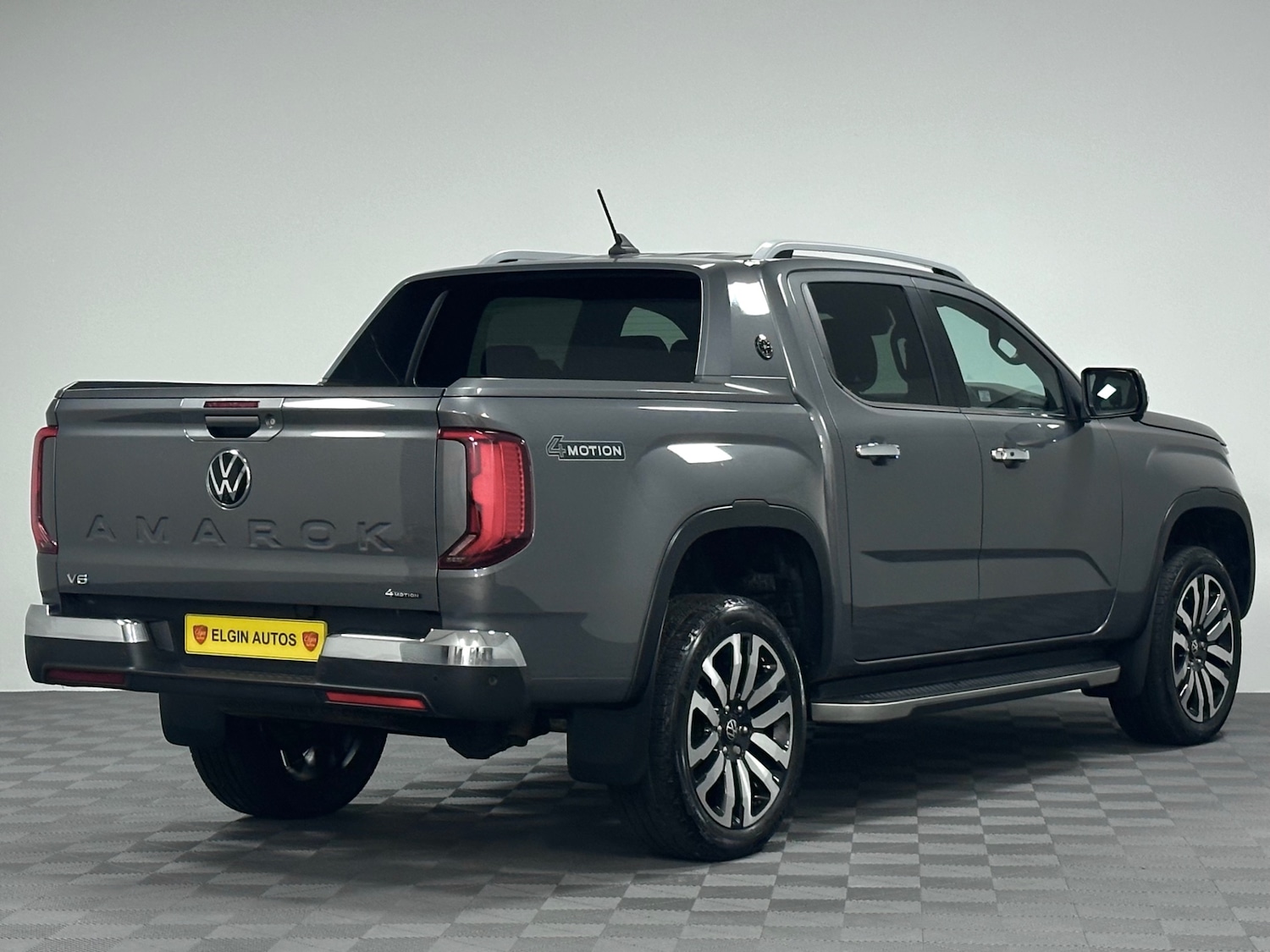 Used Volkswagen Amarok 2024 for sale - 77273993: Photo 8