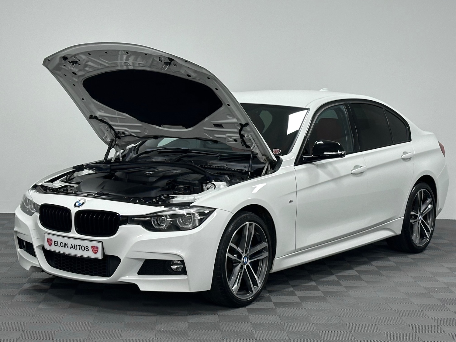 Used BMW 3 Series 2018 for sale - 77789208: Photo 10